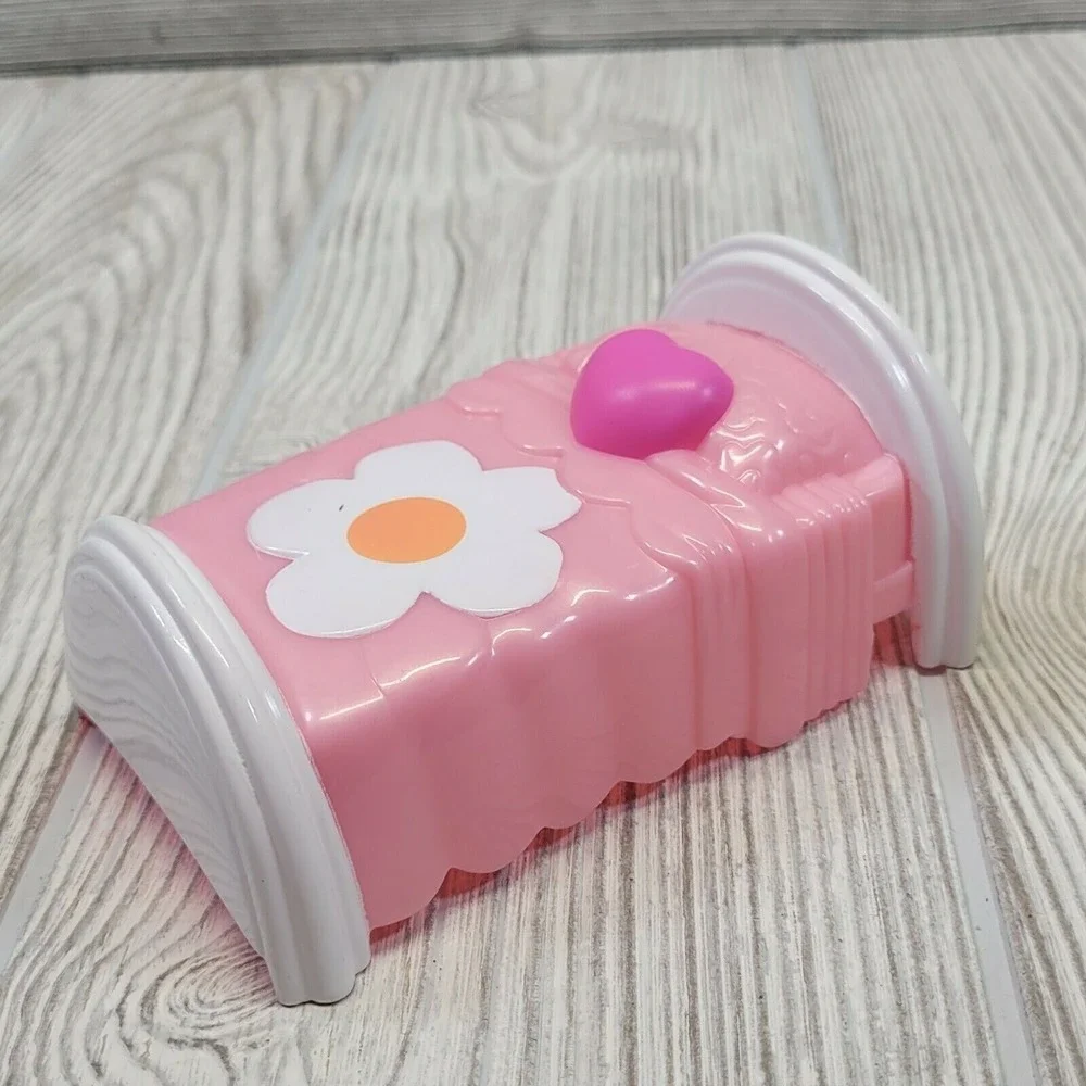 MLP My Little Pony Celebration Castle Dollhouse Furniture Kitchen Sink Bed